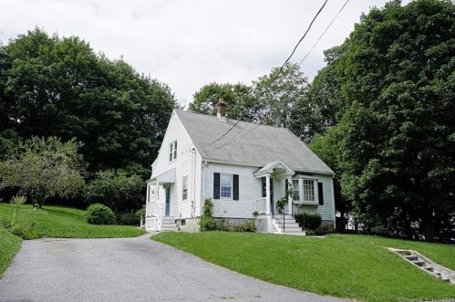 34 Nelson St, Torrington, CT 06790-5117