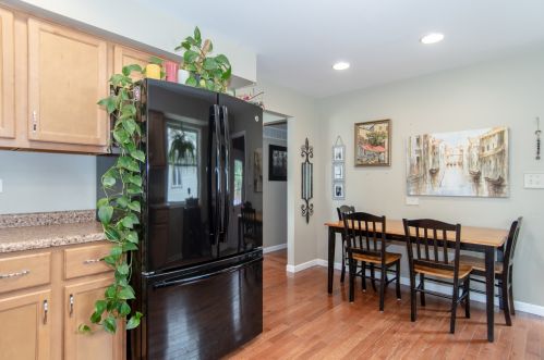 219 Margaret St, Joliet IL 60436-1318 exterior