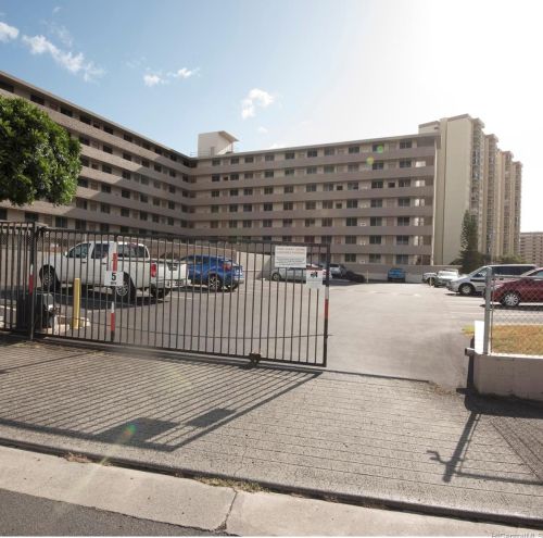 3121 Ala Ilima St, Honolulu HI  96818-3046 exterior