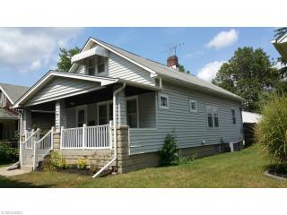 27 Forbes Rd, Cleveland, OH 44146-5413