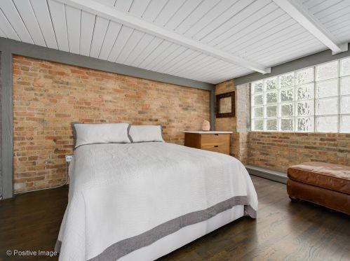 420 Grand Ave, Chicago IL 60612-1144 exterior