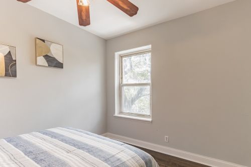 843 Windsor Ave, Chicago IL 60640-6132 exterior