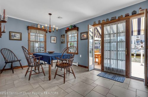 205 Hayes Ct, Lavallette NJ 08735-3110 exterior