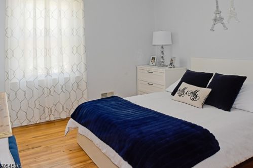 12 Edgewood Dr, Rockaway NJ 07866-1638 exterior