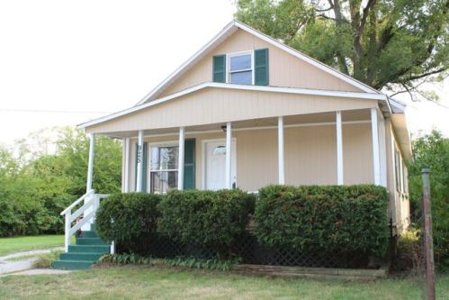 925 Young Ave, Meskegon MI  49441-2920 exterior