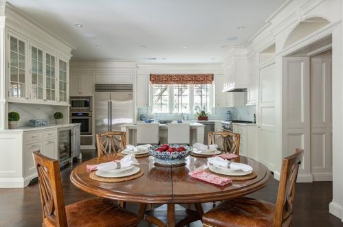 2959 Andrews Dr, Atlanta GA  30305-2905 exterior