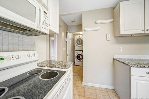 110 Lafayette St, Milford CT 06460-4714 exterior