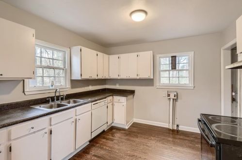 1632 Mayflower Ave, Atlanta GA 30311-2779 exterior