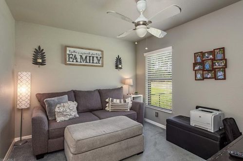 130 2 St, Naples FL 34117-9338 exterior