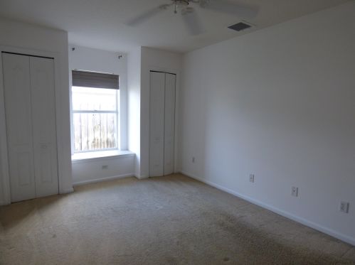 474 Carter Ave, Fort Pierce FL 34983-2999 exterior