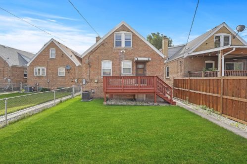 6130 Moody Ave, Chicago IL 60638-3545 exterior