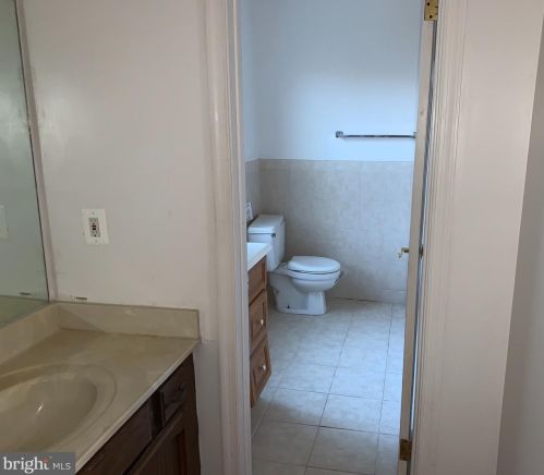 2004 Aventurine Way, Silver Spring MD 20904-5253 exterior