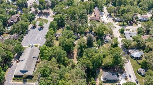 1270 Riverside Dr, Gainesville GA 30501-1830 exterior