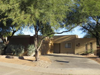 8991 Lester St, Tucson, AZ 85715-5568