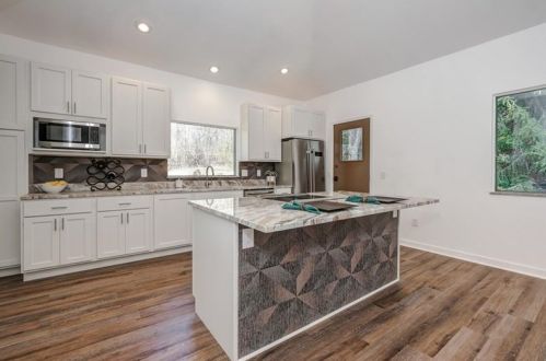 255 Mountainview Rd, Gibsonia PA 15044-7958 exterior