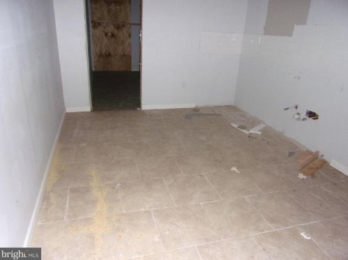 2210 17 St, Philadelphia PA 19132-4404 exterior