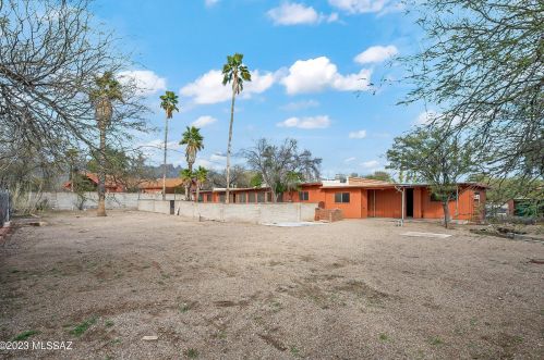 4441 Bear Canyon Rd, Tucson AZ  85749-9649 exterior