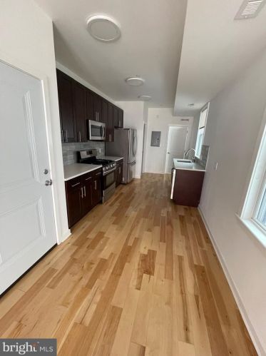 924 15 St, Philadelphia PA 19146-2141 exterior