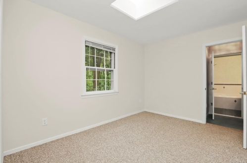 683 Bedford Rd, Armonk NY 10504-2905 exterior