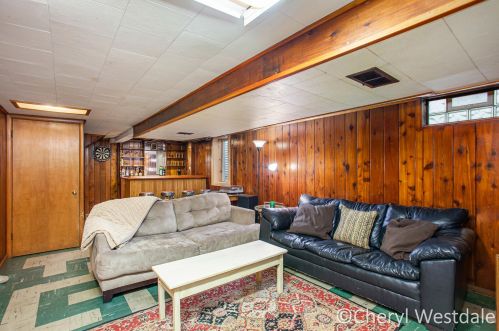 2060 Paris Ave, Grand Rapids MI 49507-2614 exterior