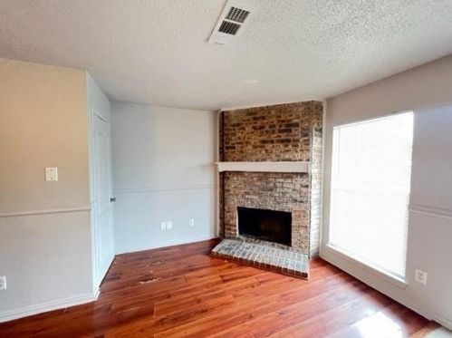 2219 Aspen Dr, Dallas TX  75227-8160 exterior