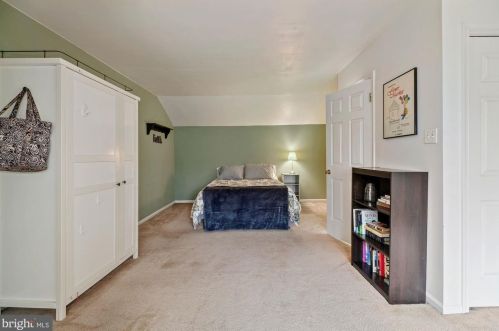 216 Northbrook Dr, Media PA 19063-5124 exterior