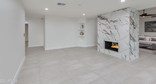 9919 47th Pl, Phoenix AZ  85028-4242 exterior