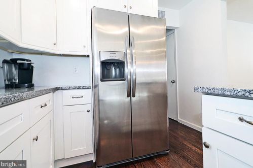 405 Conifer Dr, Lacey NJ  08731-1925 exterior