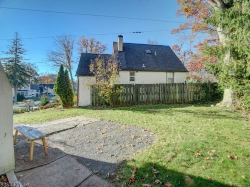 6 Dogwood Ter, Livingston NJ 07039 exterior