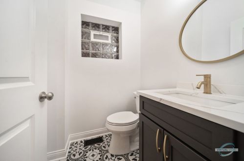 3835 Parnell Ave, Chicago IL 60628-7121 exterior