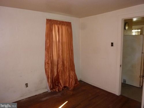 229 Berks St, Pottstown PA 19464-6303 exterior