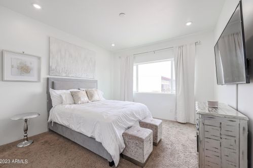 1708 5th St, Phoenix AZ  85004-2846 exterior