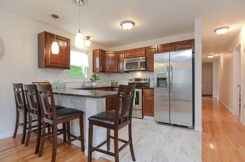 38 Berkshire St, Providence RI 02908-2503 exterior