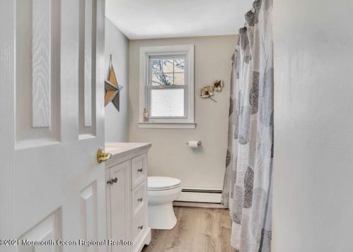 1125 Roe Ave, Point Pleasant Beach NJ 08742-4449 exterior