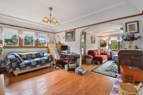 976 58, Milwaukee WI 53214-3367 exterior