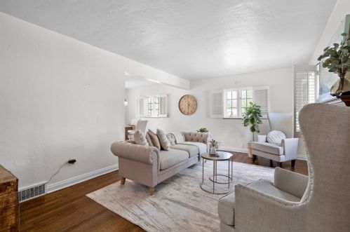 600 Parkview Dr, Pittsburgh PA  15243-2008 exterior