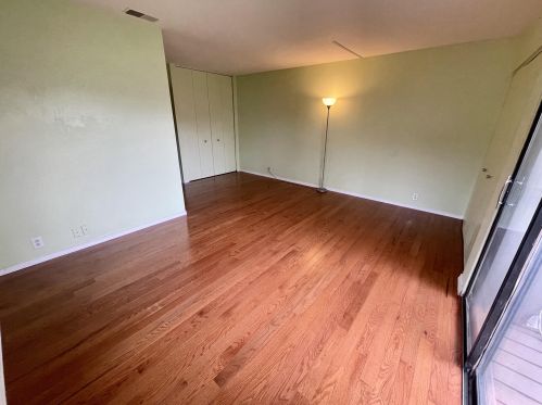 8941 70, Milwaukee WI 53223-2151 exterior