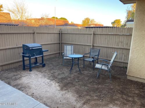 8413 34th Ave, Phoenix AZ 85053-2909 exterior