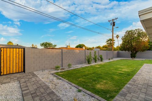 3041 Elm St, Phoenix AZ  85016-5036 exterior