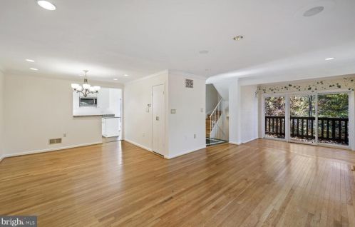 10959 Deborah Dr, Rockville MD  20854-2718 exterior