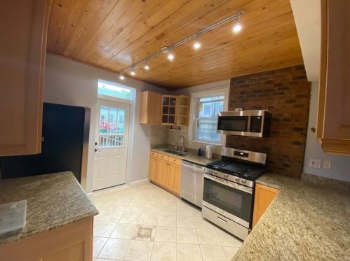 55 47th St, Union City NJ  07086-7103 exterior