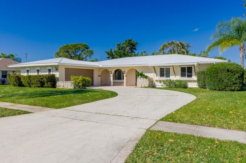 1425 Sunshine Ave, Fort Pierce, FL 34952-6008