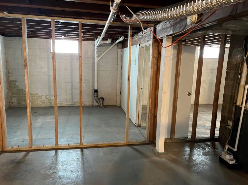 1431 Madison St, Meskegon MI 49442-5250 exterior