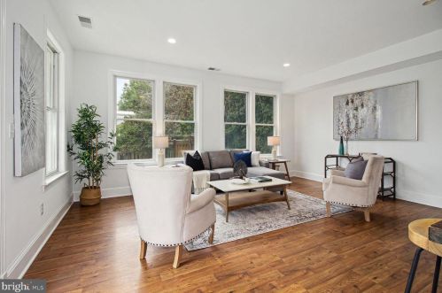 9206 Flower Ave, Silver Spring MD 20901-3438 exterior