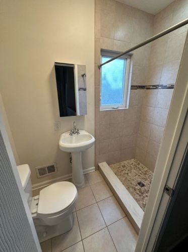 2011 Gregory St, Pittsburgh PA  15203-1641 exterior