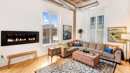 1325 Van Buren St, Milwaukee, WI 53202-2600