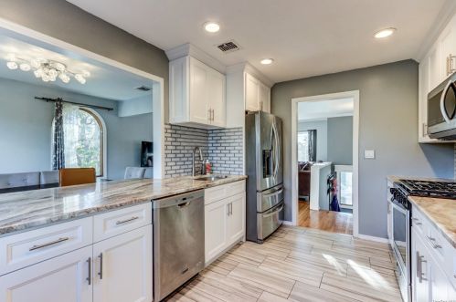 45 Greenfield Ln, Commack NY 11725-1414 exterior