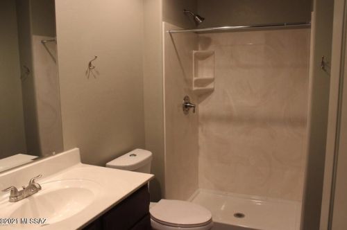 449 Lester St, Tucson AZ 85705-8923 exterior