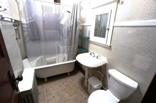 1622 Rockwell St, Chicago IL 60647-5218 exterior