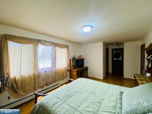 520 41 St, Hibbing MN 55746-3282 exterior